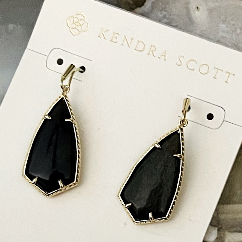 NEW KENDRA SCOTT carla earrings in gold plate/black glass